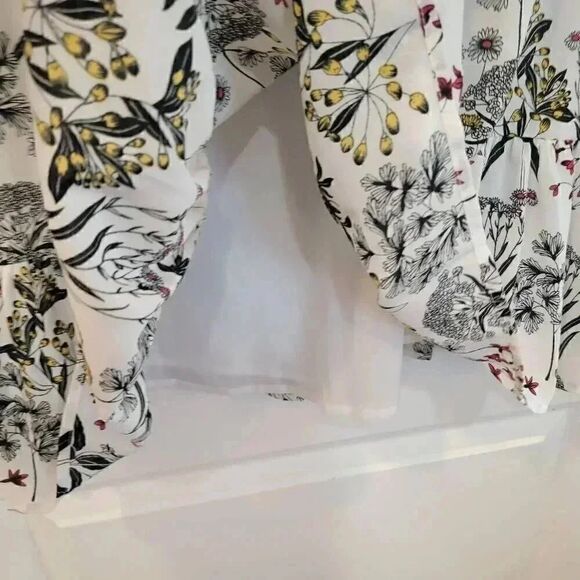 Maison Jules Women's White & Black Floral Poly Georgette Sleeveless Lined Dress - Picture 8 of 14